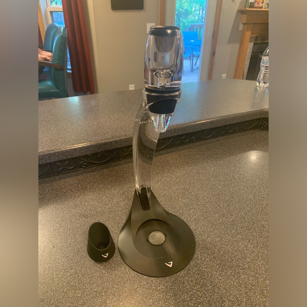 Vinturi deluxe wine aerator used good condition